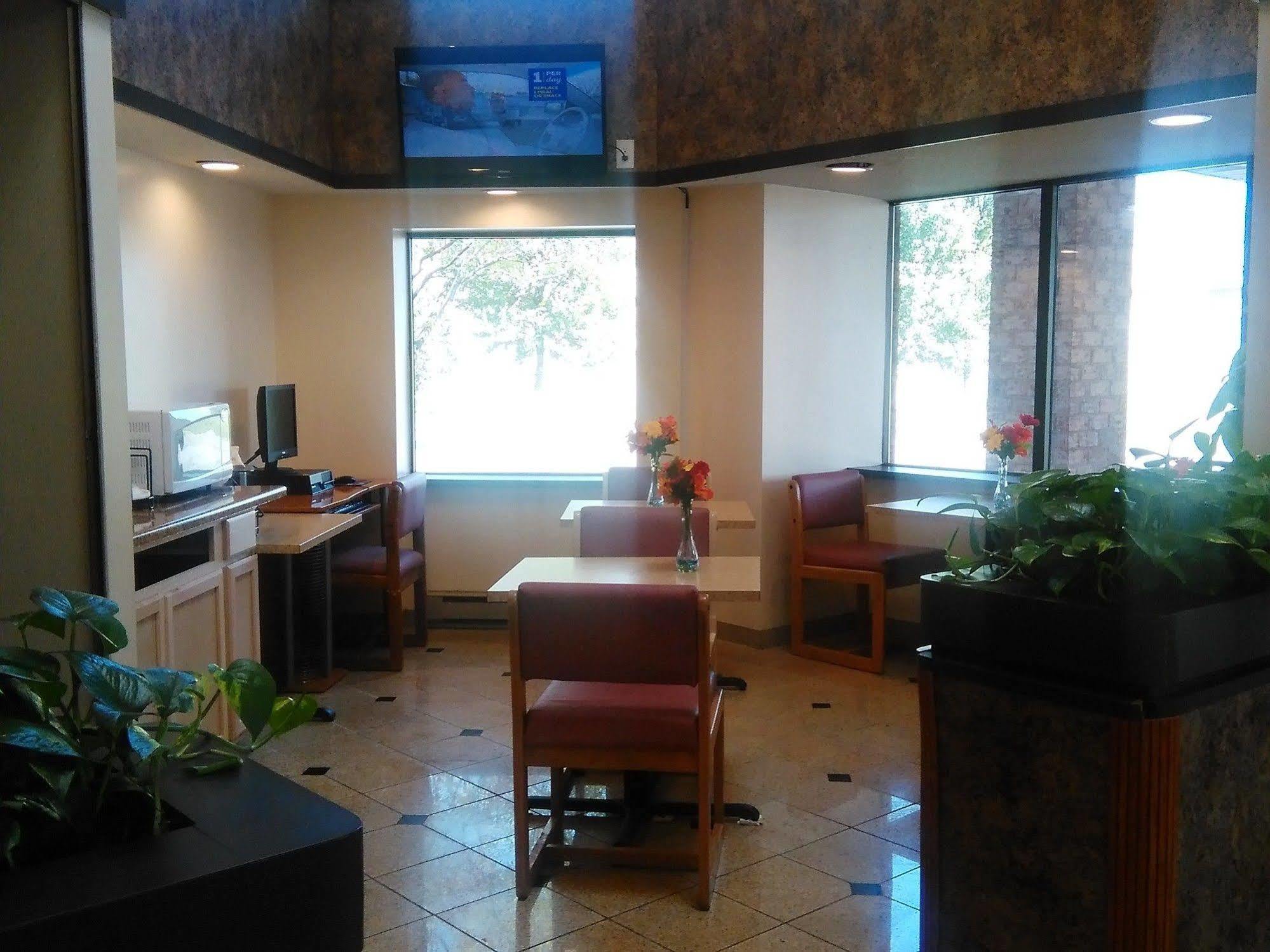 Americas Best Value Inn Horseheads Exterior foto